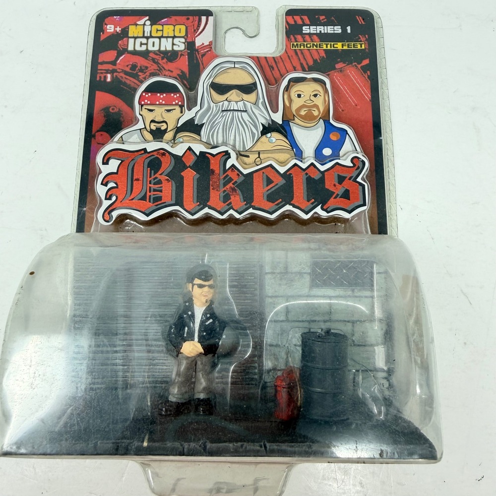 X-Concepts Micro Icons Bikers Series 1 The Garage Black Grey Red Magnetic Figure